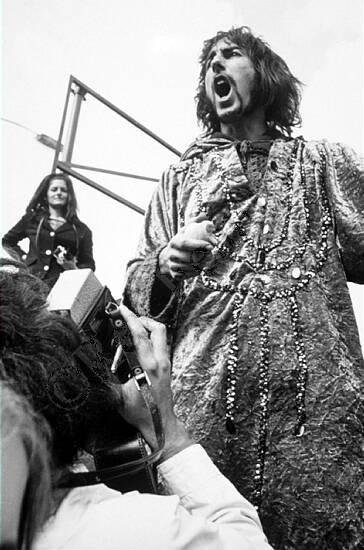 arthur60s_c.jpg (55645 bytes)